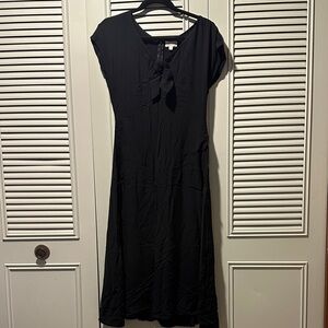 Chic Black Midi Dress
